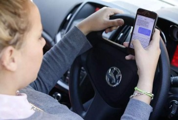سیستم کنار جاده‌ای استفاده از تلفن در خودروها را شناسایی نموده و علائم هشدار را فعال می‌کند