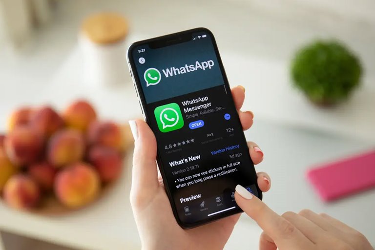 آیا واتساپ محتوای چت های خصوصی ما را می‌بیند؟