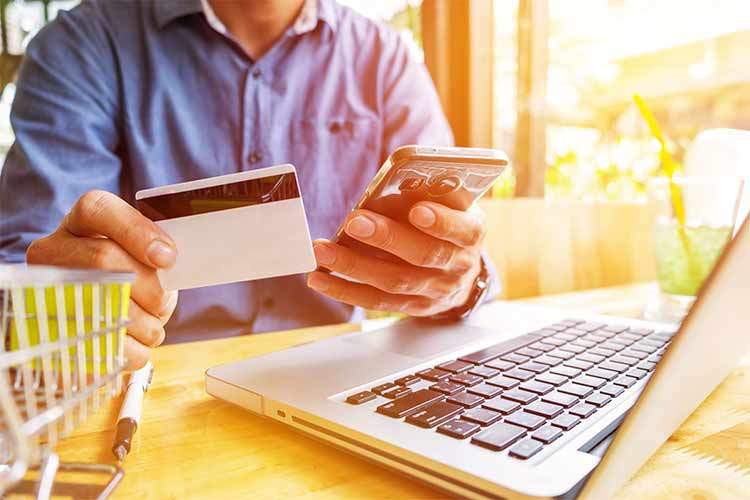 هنگام خرید اینترنتی مراقب کلاهبردارها باشید