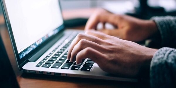 دانلود خودکار فایل‌ از سایت‌ها، امنیت سیستم کاربر را به خطر می اندازد
